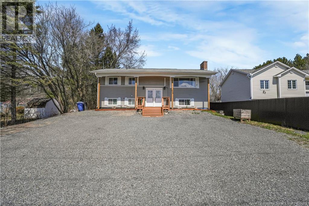 Property at 409 Canada Street image 2