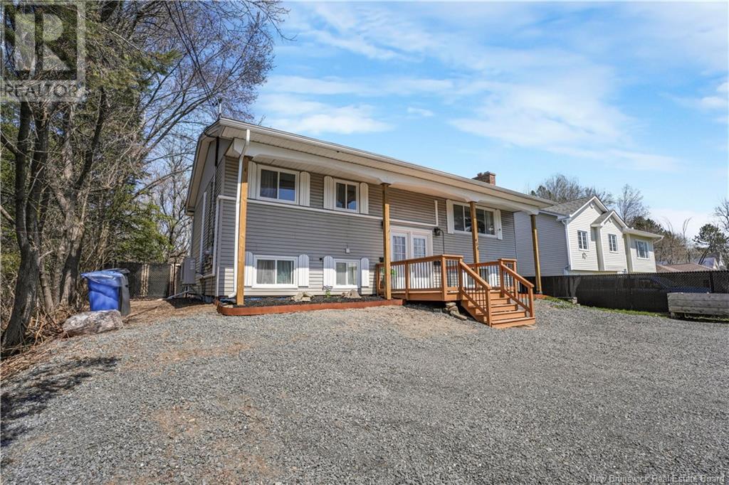 Property at 409 Canada Street image 1