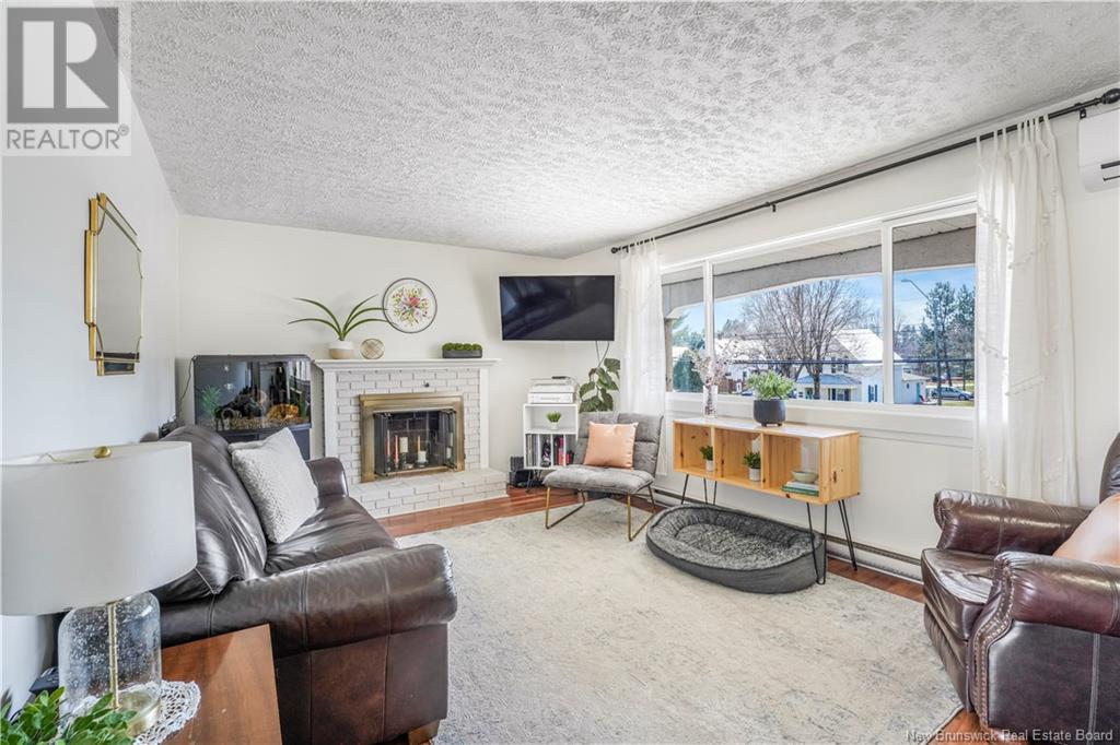 Property at 409 Canada Street image 4