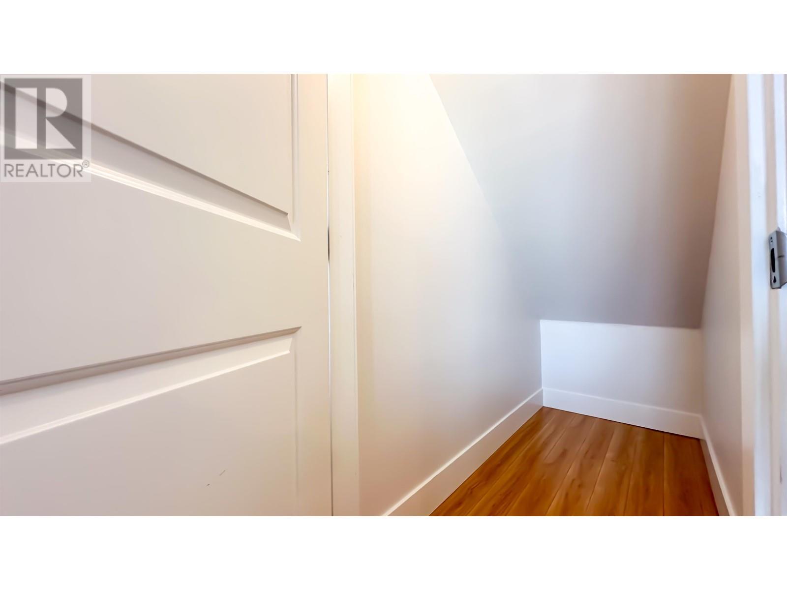 205 7908 Graham Avenue, Burnaby, British Columbia  V3N 1V9 - Photo 20 - R2996831