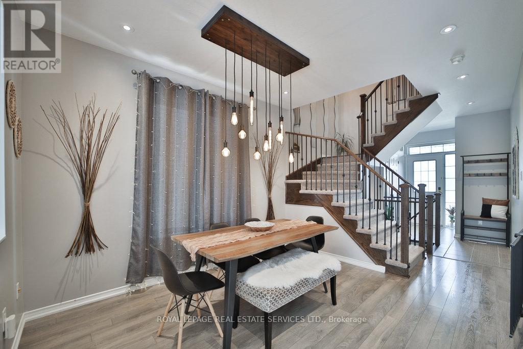 15 Mcallistar Drive, Hamilton (Binbrook), Ontario  L0R 1C0 - Photo 49 - X12116096