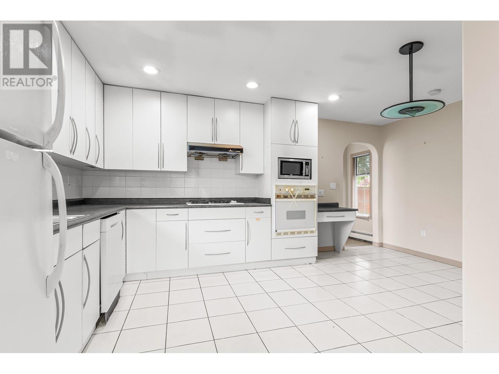 7440 Belair Drive, Richmond, British Columbia  V7A 1B6 - Photo 5 - R2996798