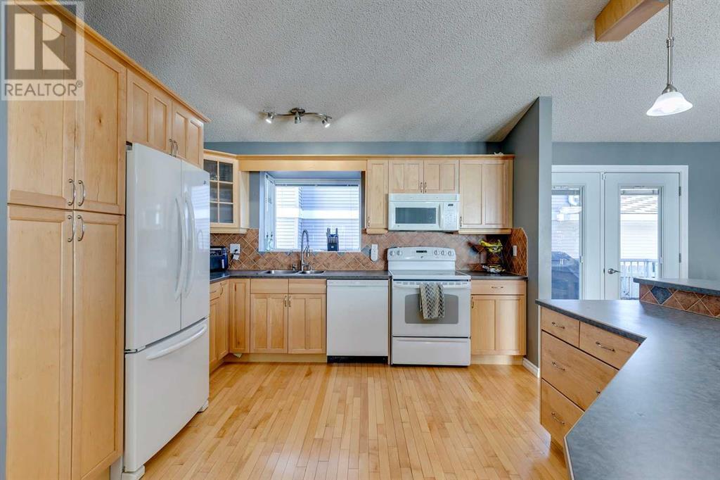 44 Scenic Cove Circle Nw, Calgary, Alberta  T3L 1N1 - Photo 3 - A2208820