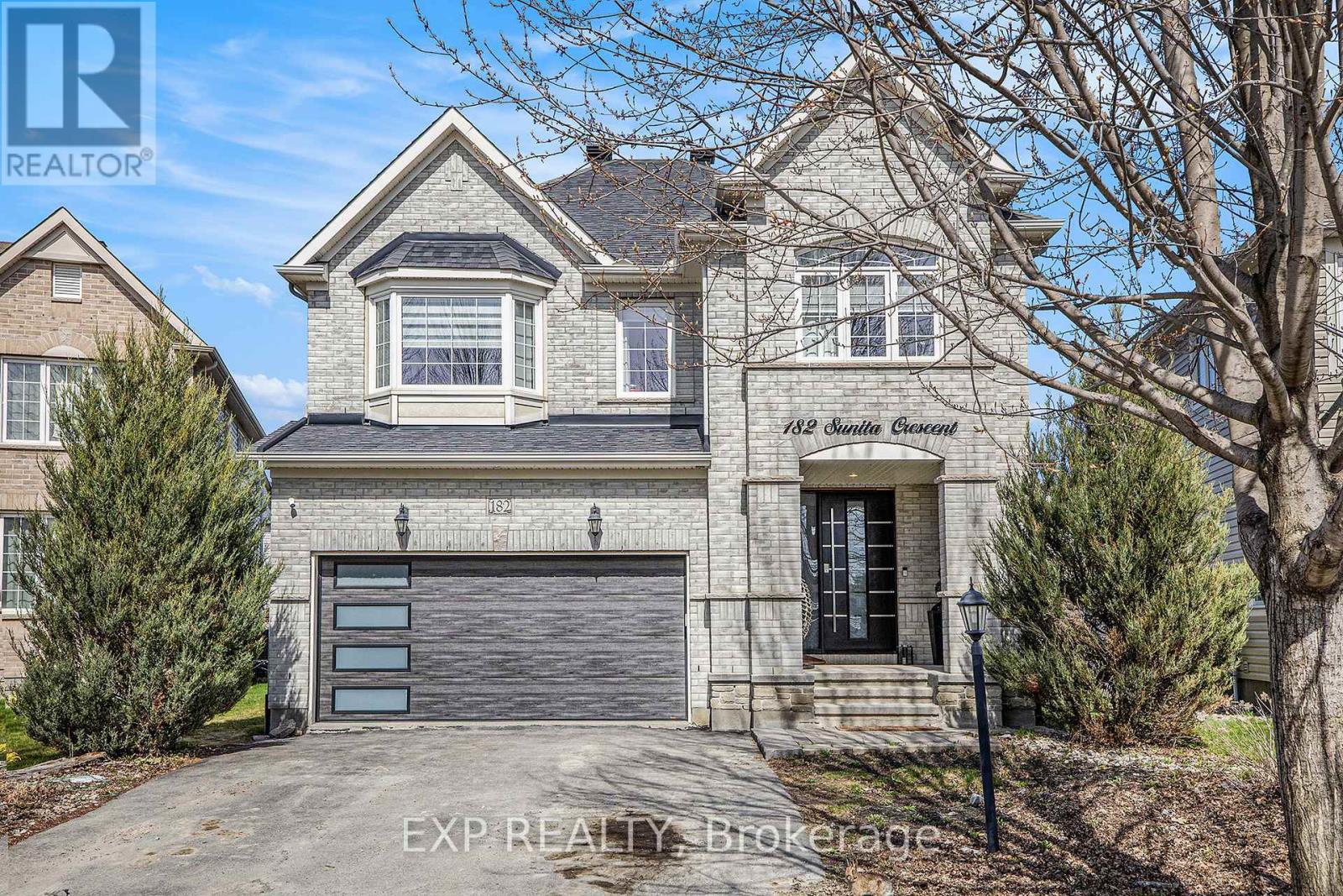 182 SUNITA CRESCENT, Ottawa, Ontario