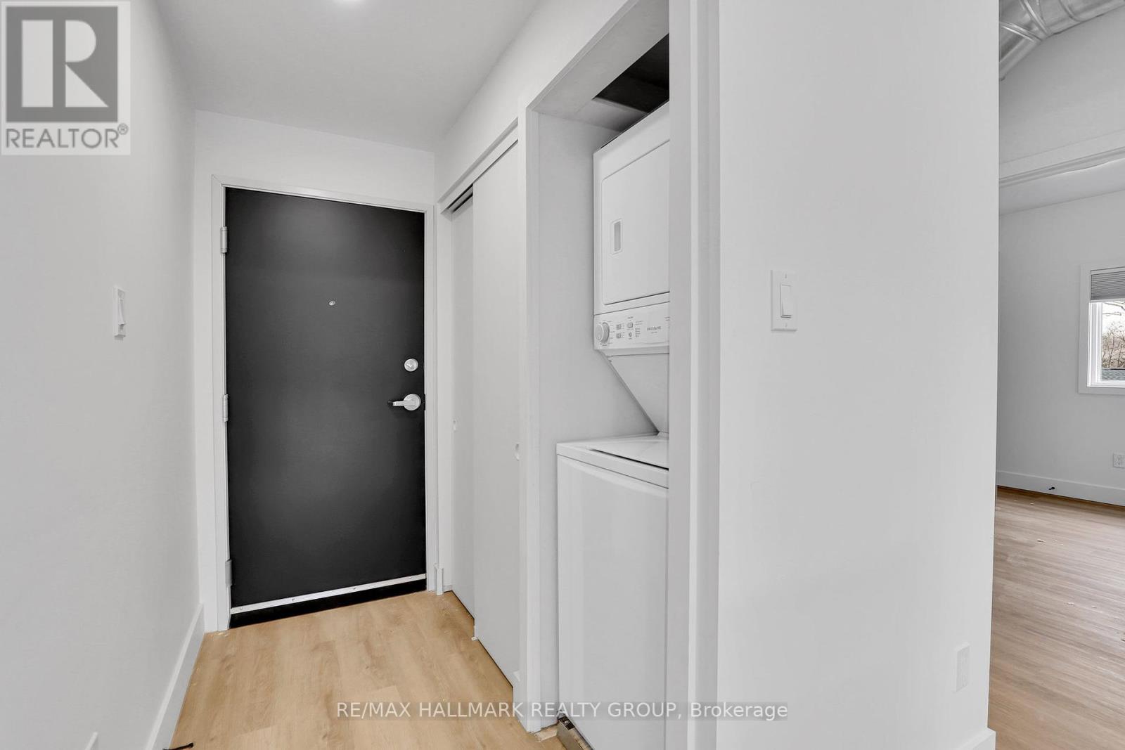 5 - 109 Russell Avenue, Ottawa, Ontario  K1N 7X2 - Photo 3 - X12110780