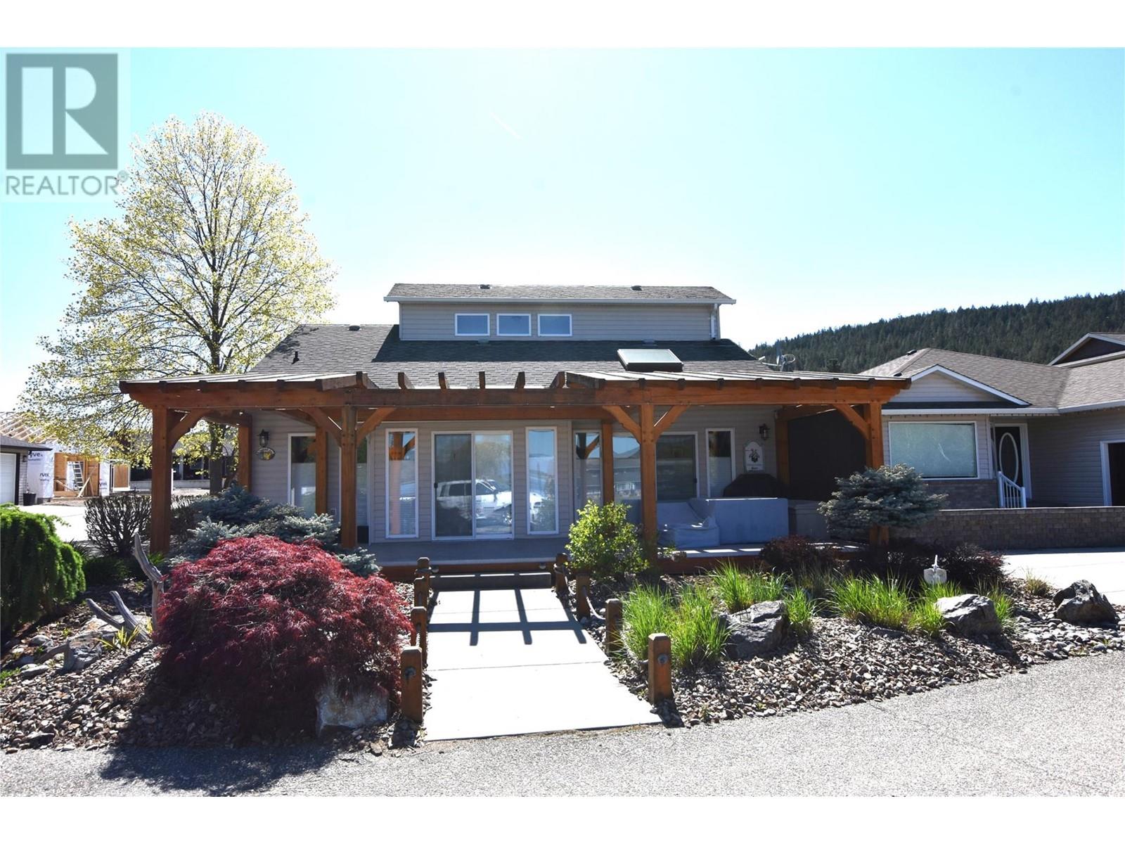 Property at 605 Elk Street image 1