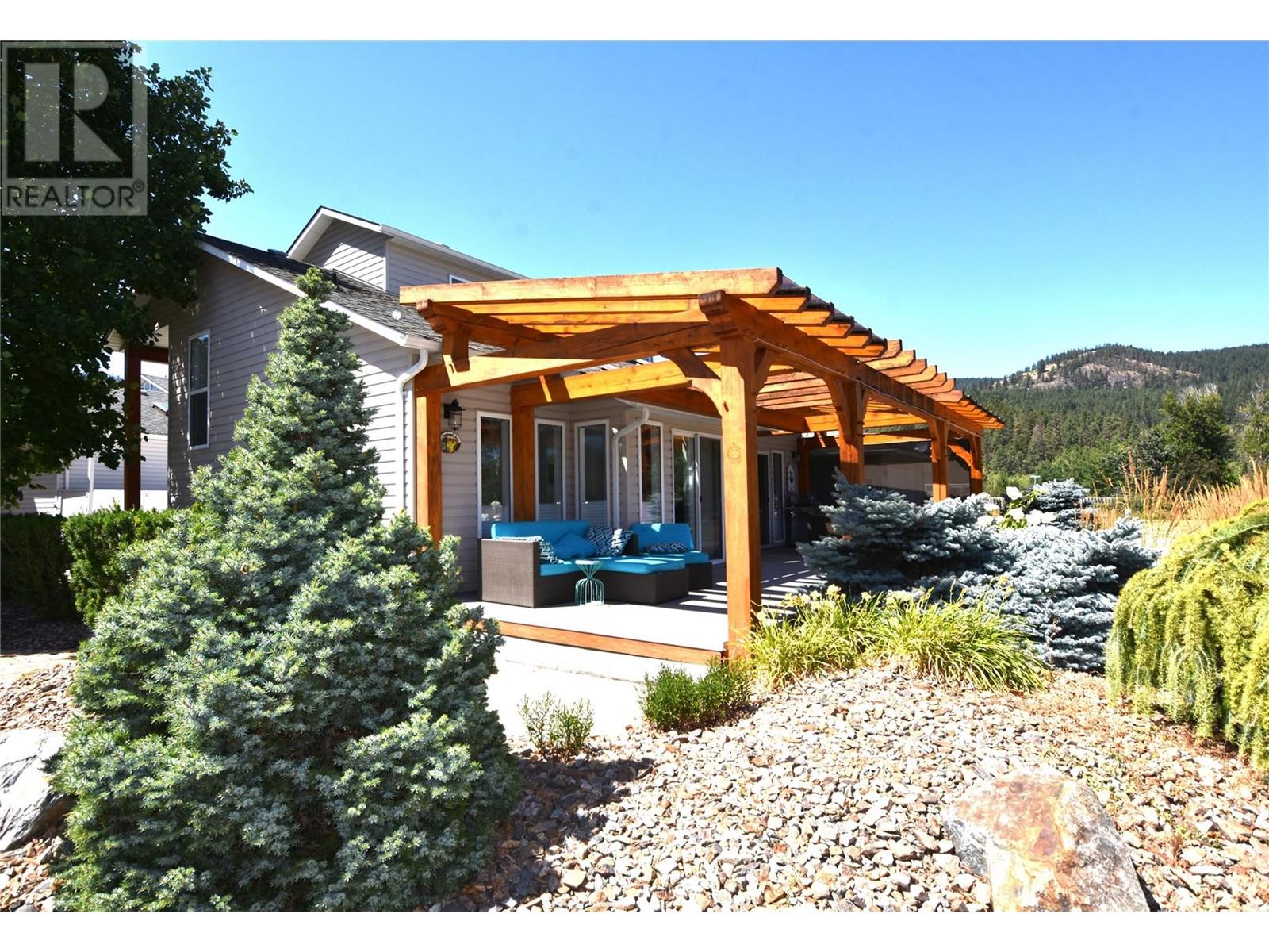 Property at 605 Elk Street image 3
