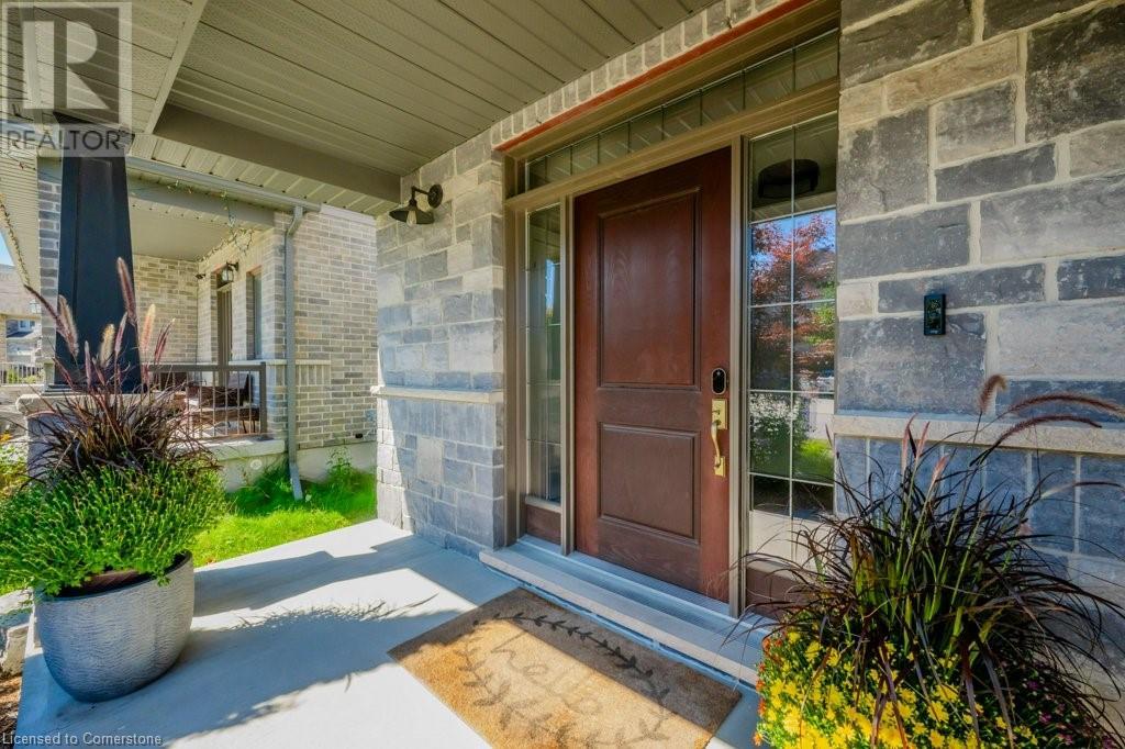 904 Deer Creek Court, Kitchener, Ontario  N2A 0J5 - Photo 3 - 40723559
