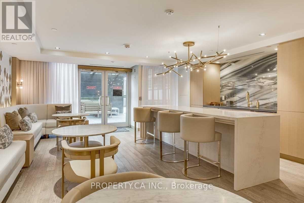 1403 - 88 Cumberland Street, Toronto, Ontario  M5R 1A3 - Photo 25 - C12116491