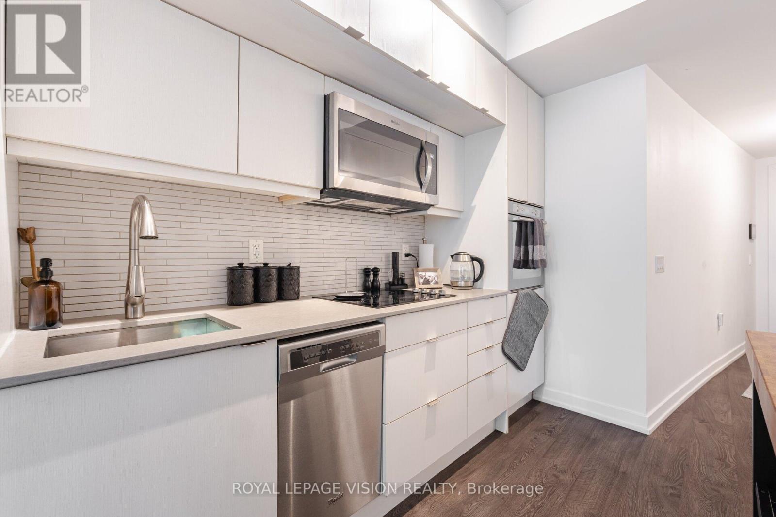 2401 - 10 York Street, Toronto, Ontario  M5J 0E1 - Photo 13 - C12116529