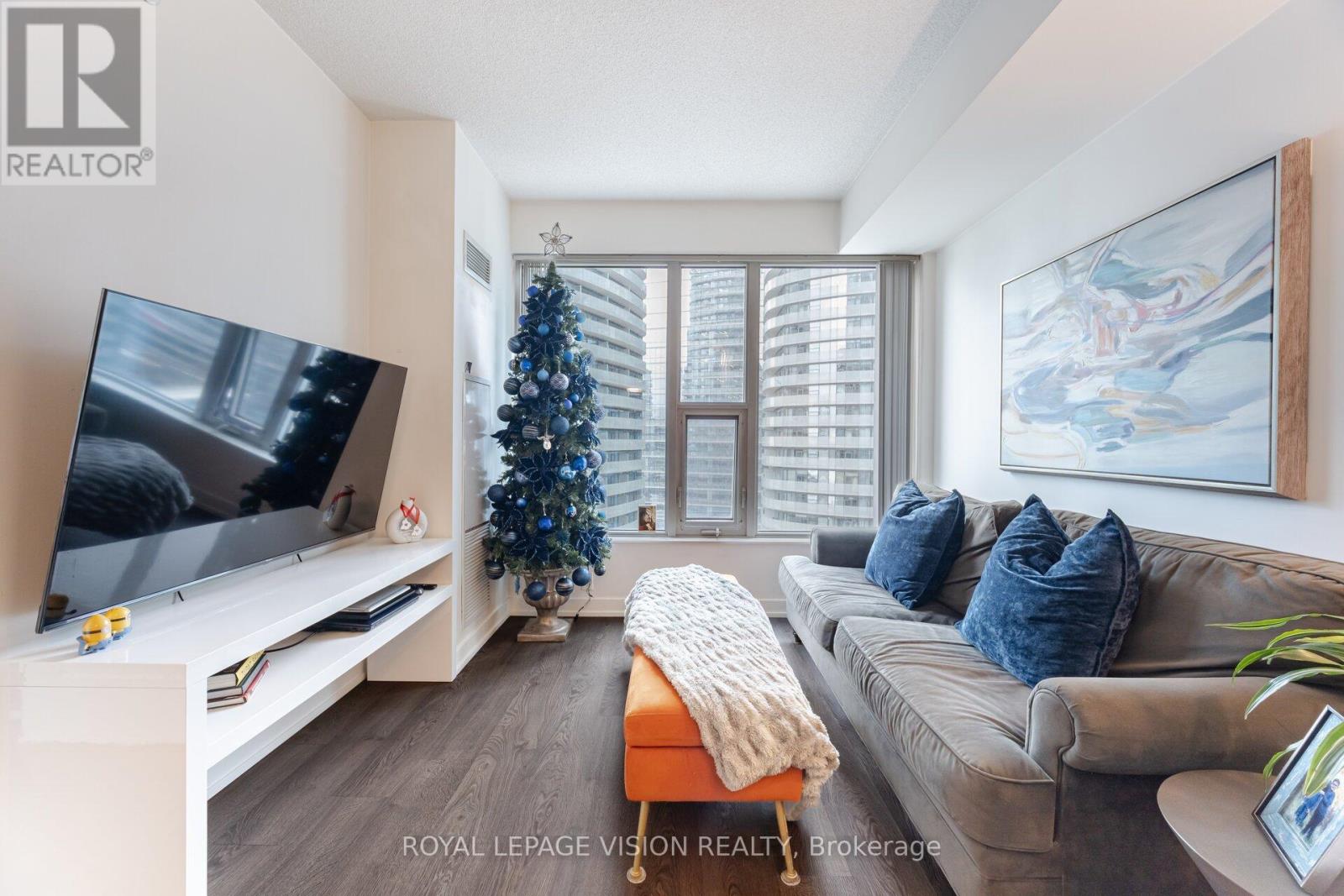 2401 - 10 York Street, Toronto, Ontario  M5J 0E1 - Photo 17 - C12116529