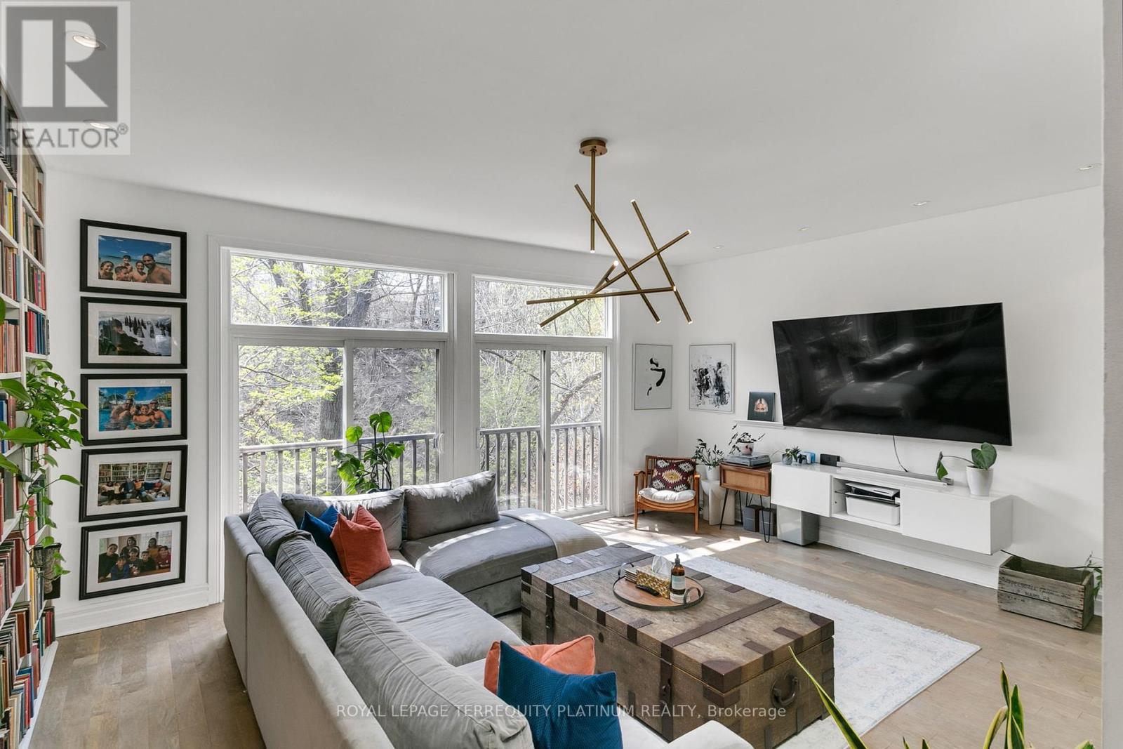 Property at 17 RAINBOW CREEKWAY image 4