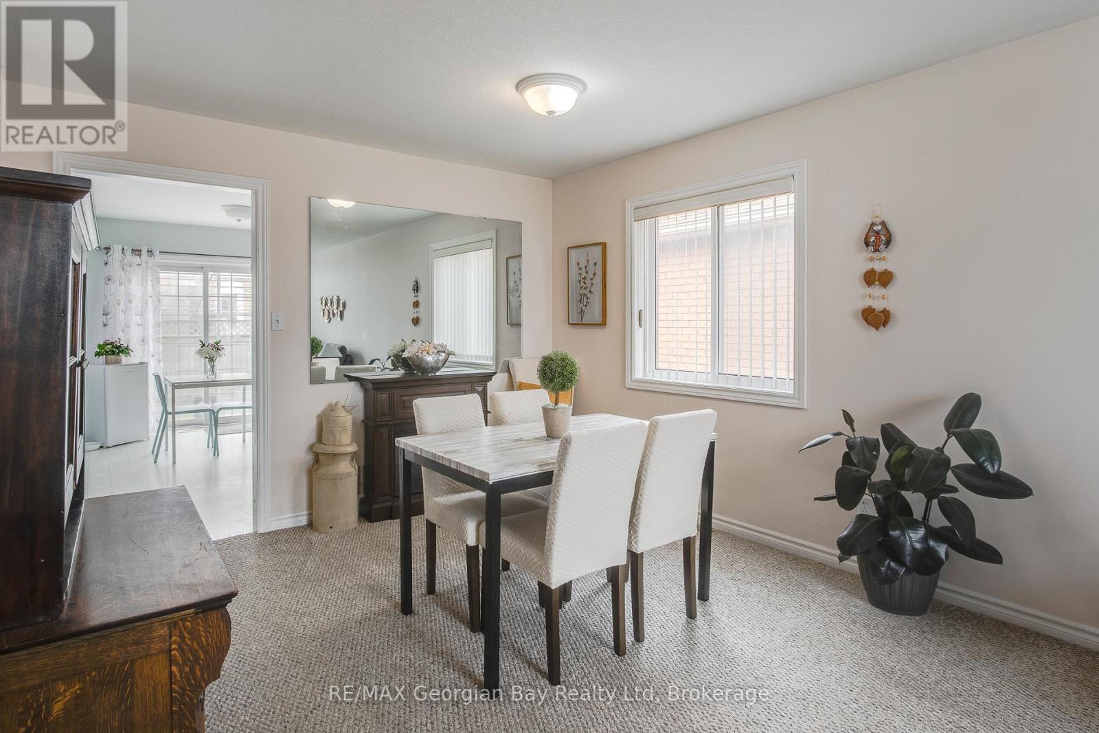 1085 Whitney Crescent, Midland, Ontario  L4R 5N2 - Photo 9 - S12116760