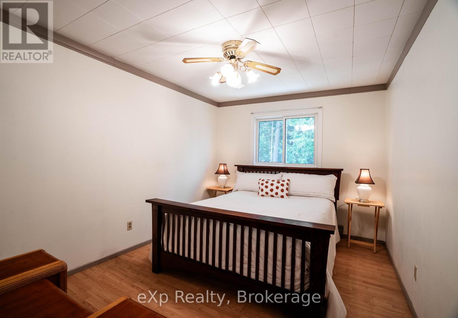 32 Baywatch Drive, Northern Bruce Peninsula, Ontario  N0H 2T0 - Photo 17 - X12116693