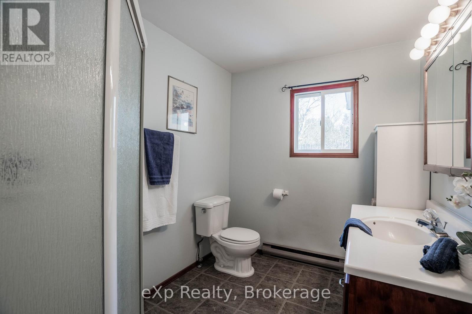 32 Baywatch Drive, Northern Bruce Peninsula, Ontario  N0H 2T0 - Photo 20 - X12116693