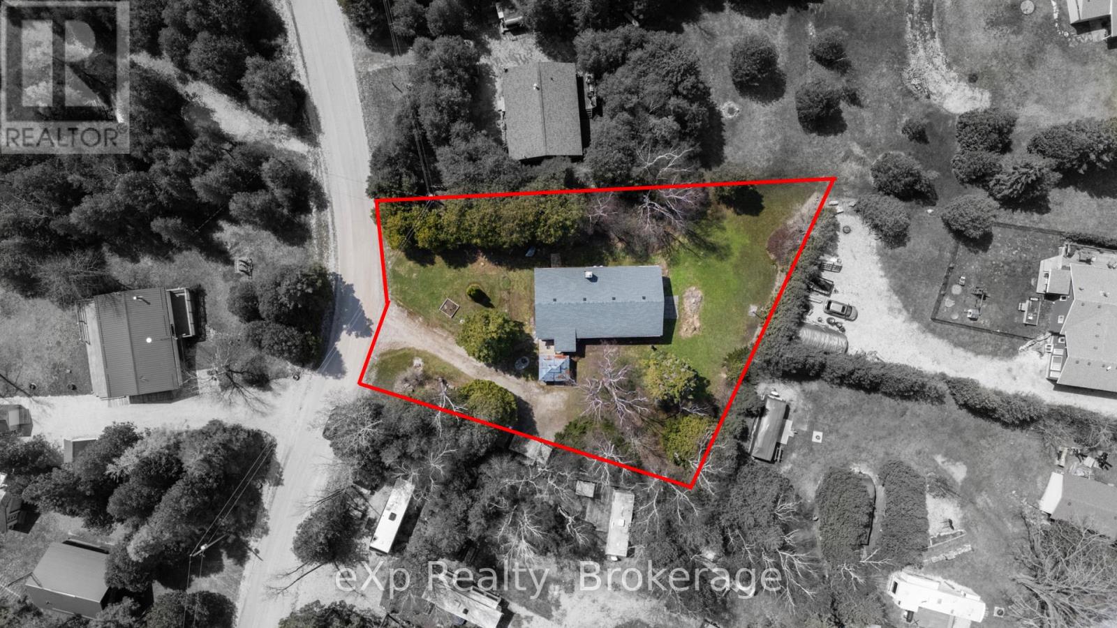 32 Baywatch Drive, Northern Bruce Peninsula, Ontario  N0H 2T0 - Photo 25 - X12116693