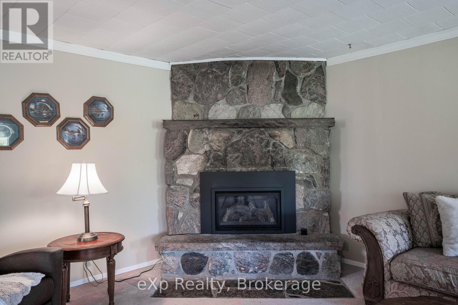 32 Baywatch Drive, Northern Bruce Peninsula, Ontario  N0H 2T0 - Photo 7 - X12116693