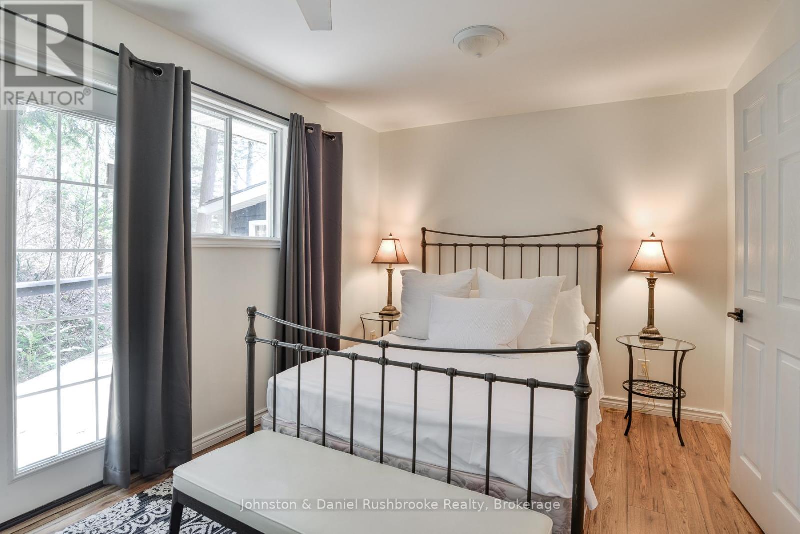 26 Woodland Drive, Seguin, Ontario  P0C 1J0 - Photo 18 - X12116700