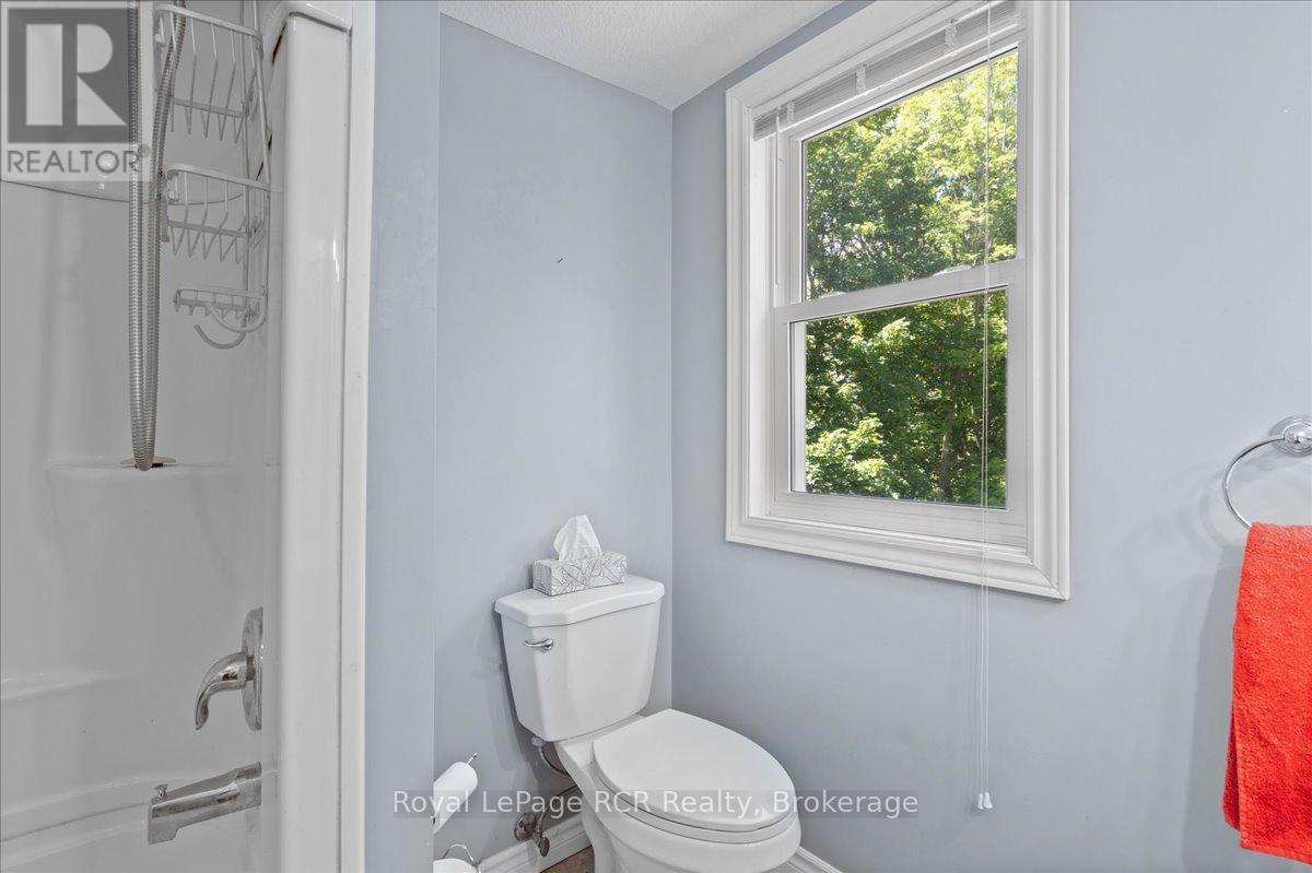 33 Mill Street, Minto, Ontario  N0G 1Z0 - Photo 29 - X12116741