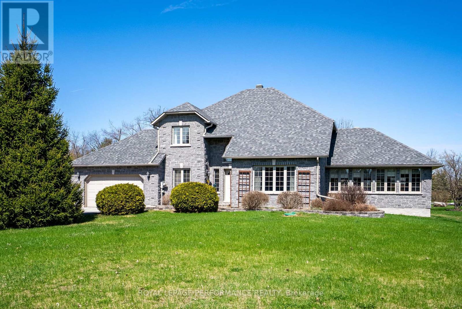 19051 County 18 Road, South Glengarry, Ontario  K0C 1S0 - Photo 1 - X12116782