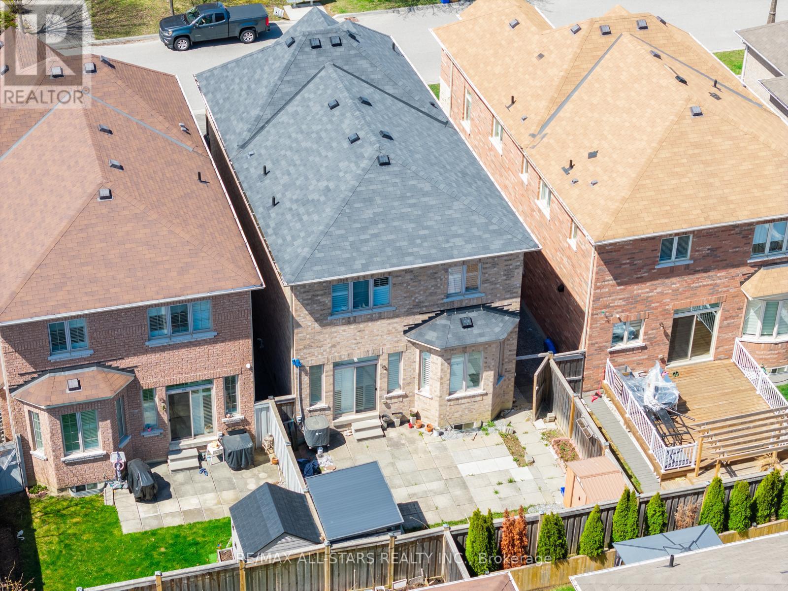 94 Creekland Avenue, Whitchurch-Stouffville, Ontario  L4A 0B2 - Photo 45 - N12116443