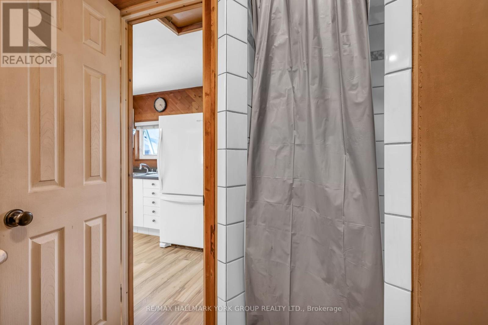 122 Sunset Beach Road, Georgina, Ontario  L0E 1N0 - Photo 29 - N12116457
