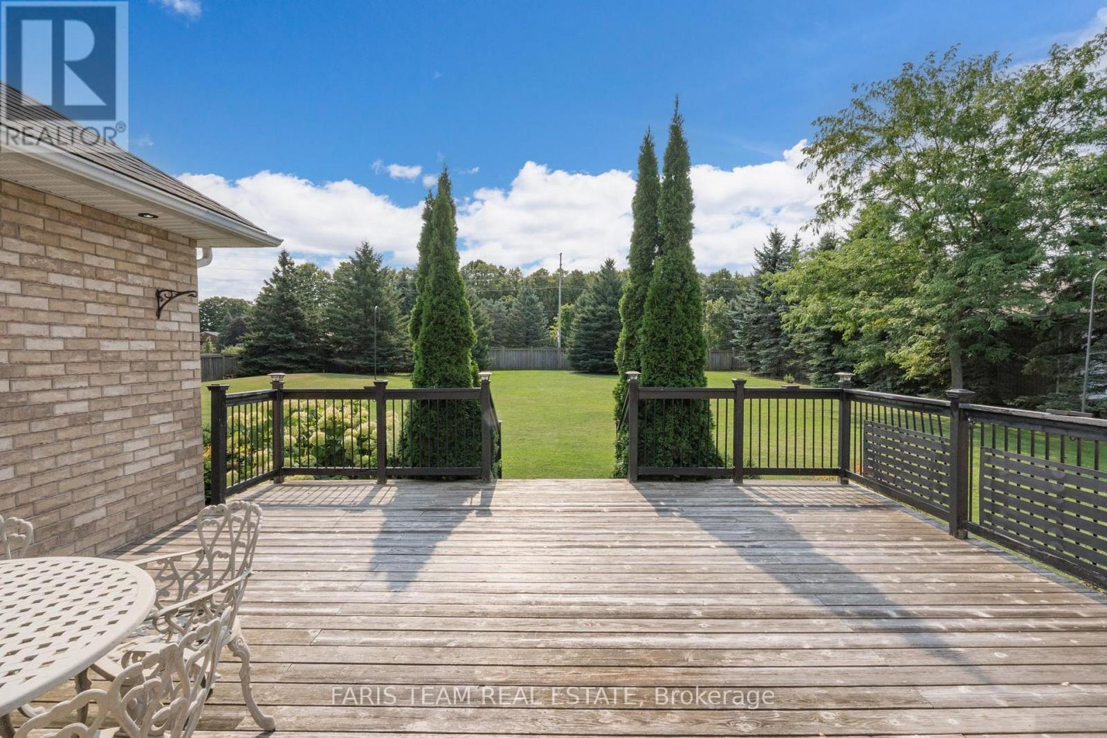 39 Vanderpost Crescent, Essa, Ontario  L0L 2N0 - Photo 24 - N12116509