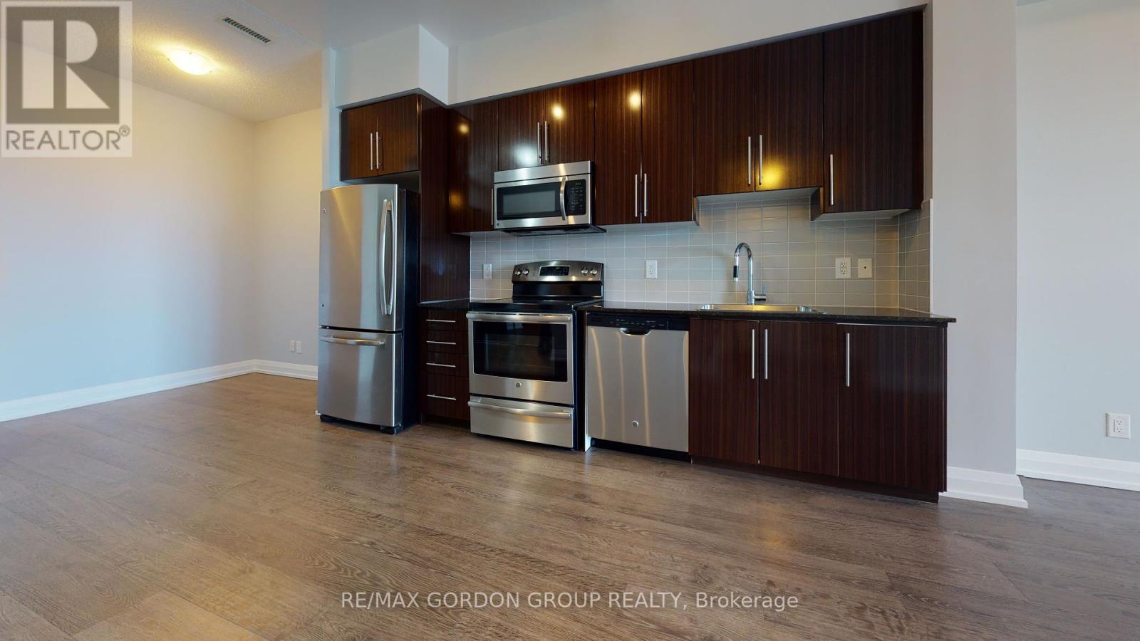 1102 - 7171 Yonge Street, Markham, Ontario  L3T 0C5 - Photo 14 - N12116652