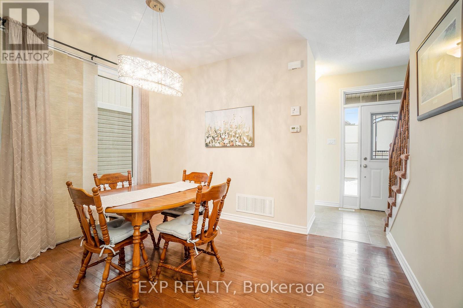 405 Meadowhawk Crescent, Ottawa, Ontario  K2J 5X1 - Photo 9 - X12054963
