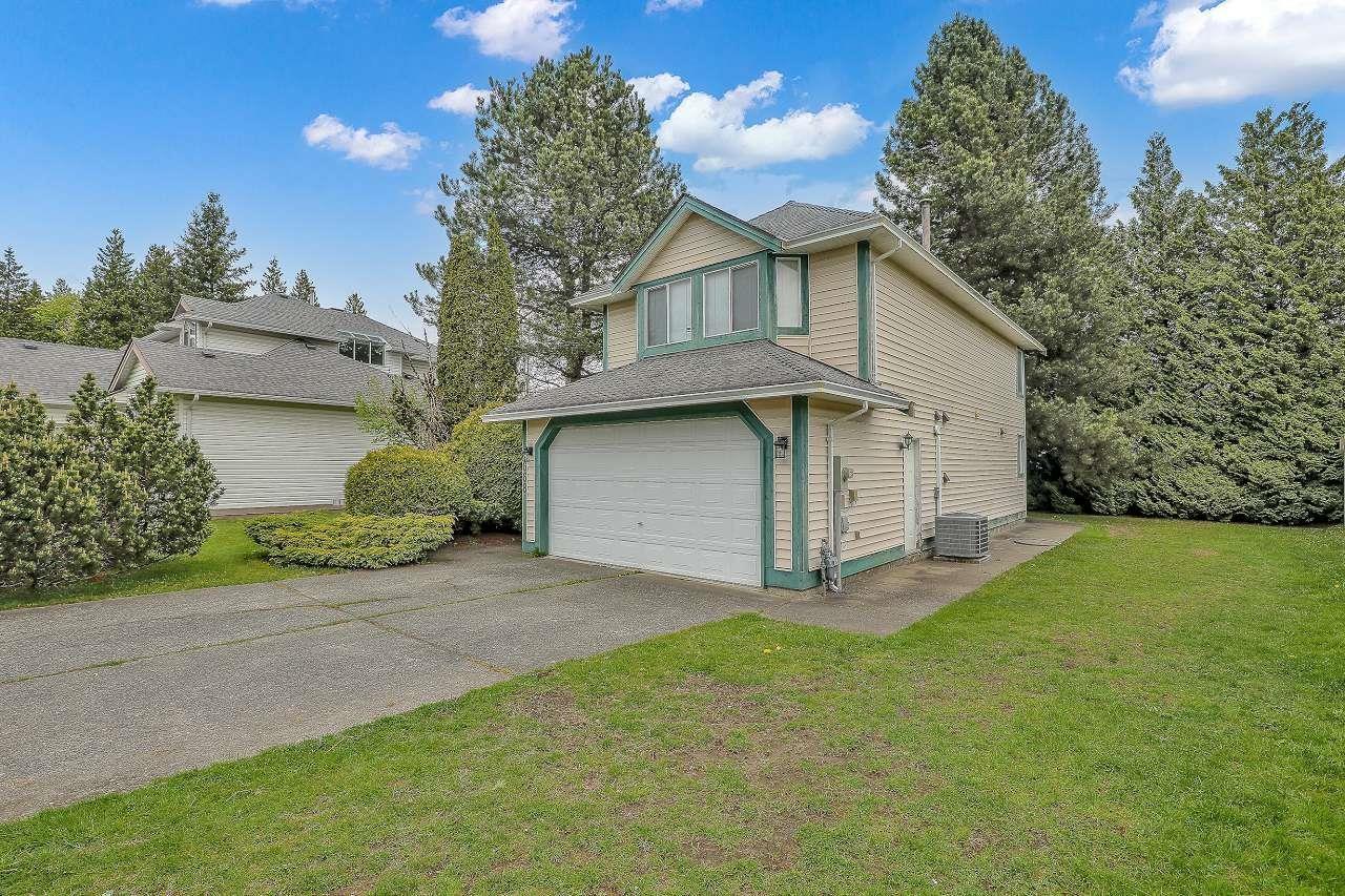 Property at 10668 155A STREET image 3