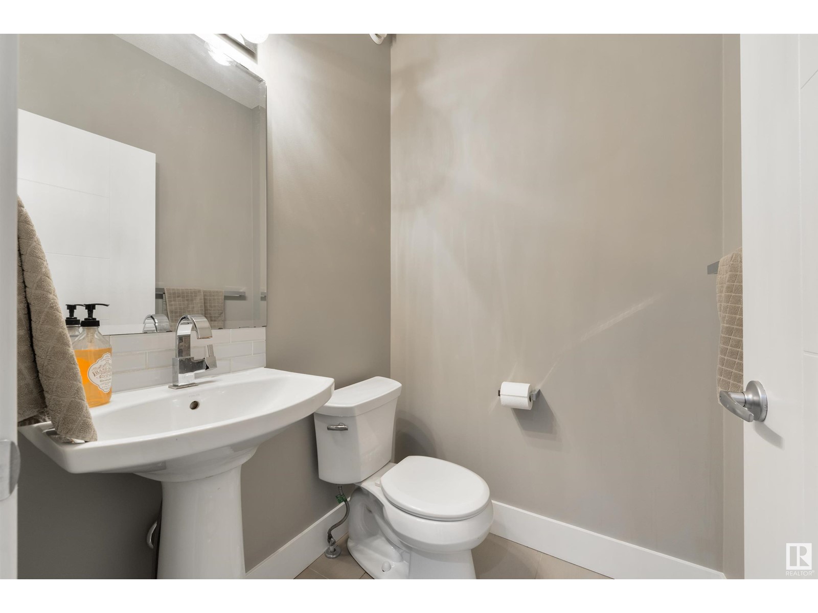 7478 May Cm Nw, Edmonton, Alberta  T6R 0G9 - Photo 18 - E4433718
