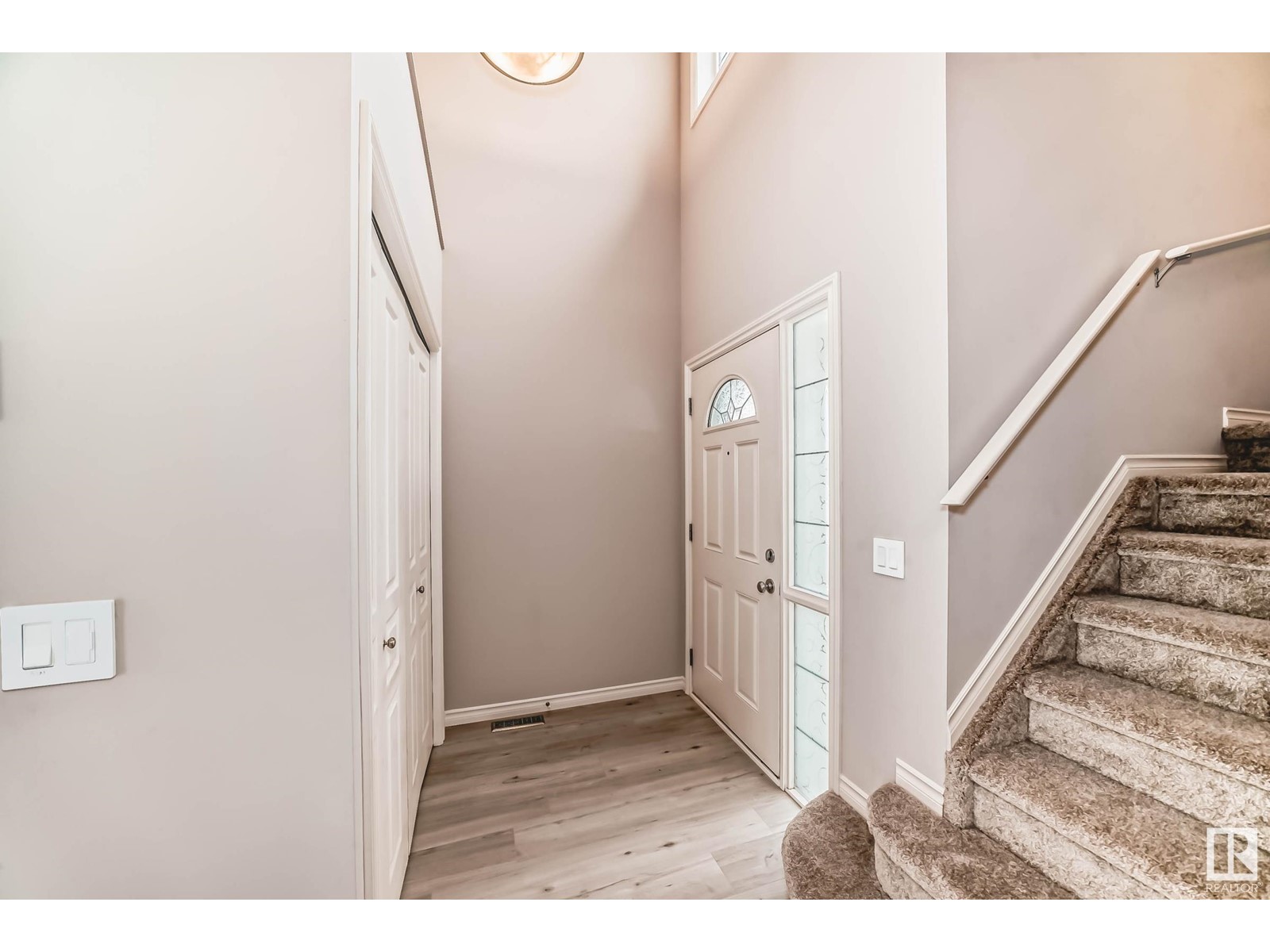 8306 Shaske Cr Nw, Edmonton, Alberta  T6R 3V8 - Photo 5 - E4433719