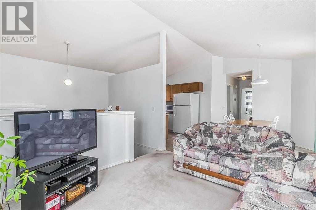 59 Taralea Gardens Ne, Calgary, Alberta  T3J 4W4 - Photo 6 - A2216640