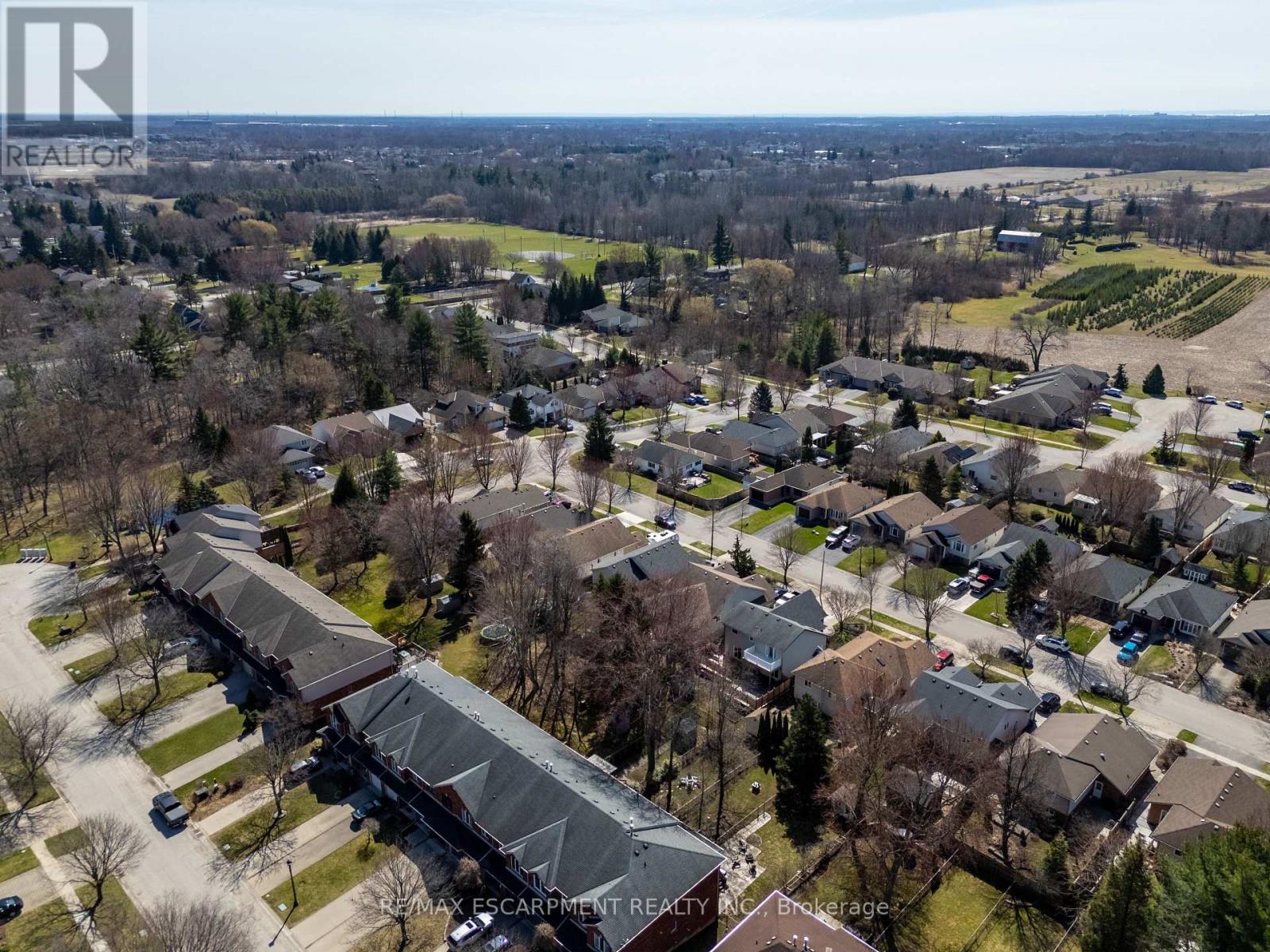 321 Beckett Crescent, Pelham, Ontario  L0S 1E4 - Photo 38 - X12065595