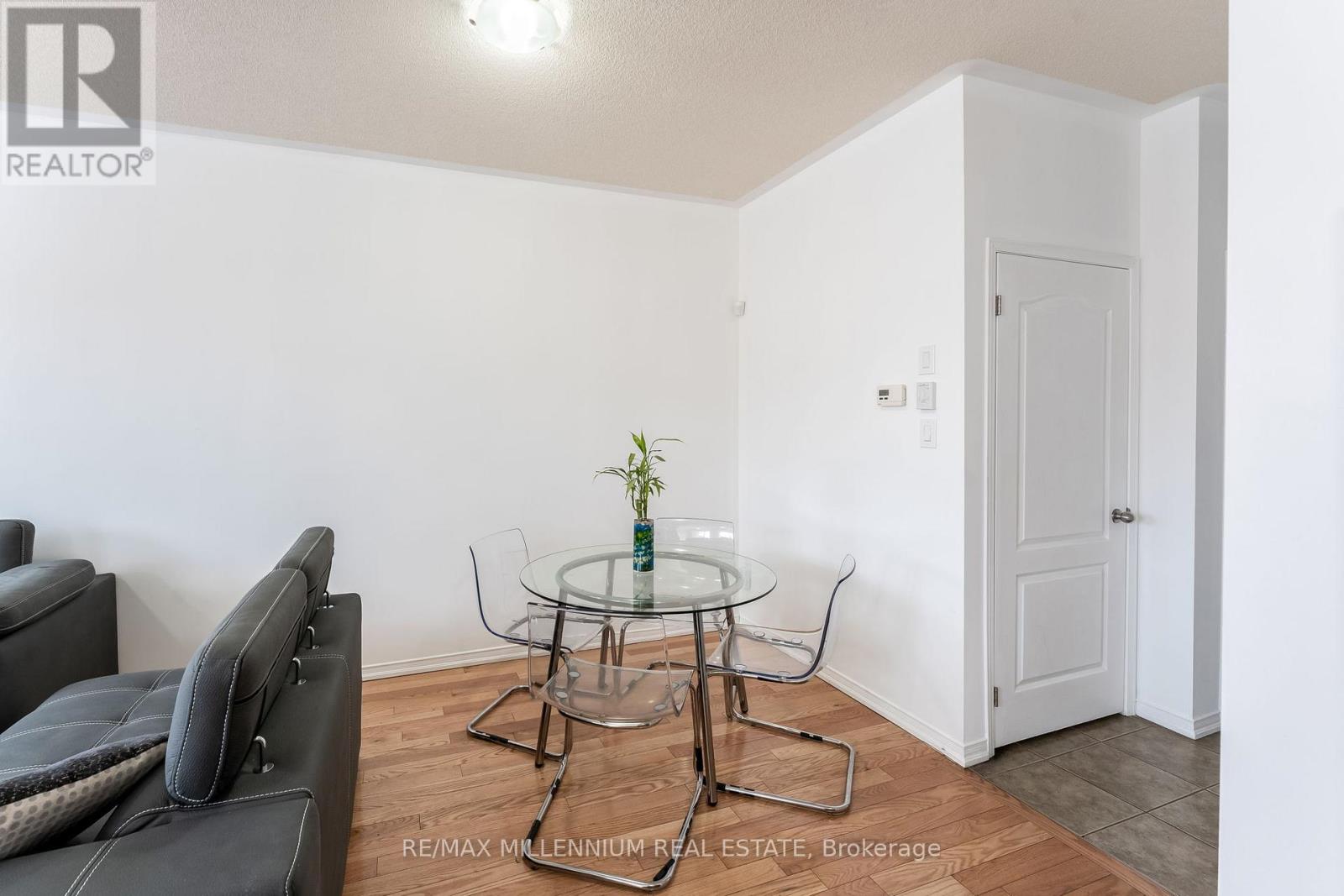 70 Sussexvale Drive, Brampton, Ontario  L6R 3R4 - Photo 16 - W12116485
