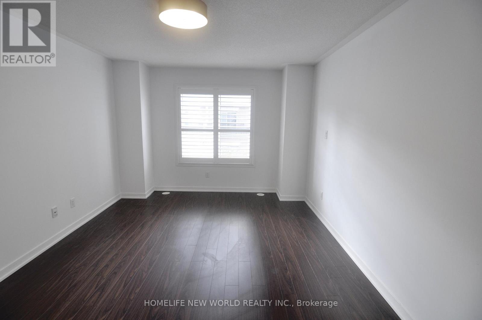 Th5 - 370 Square One Drive, Mississauga, Ontario  L5B 0E6 - Photo 16 - W12116550