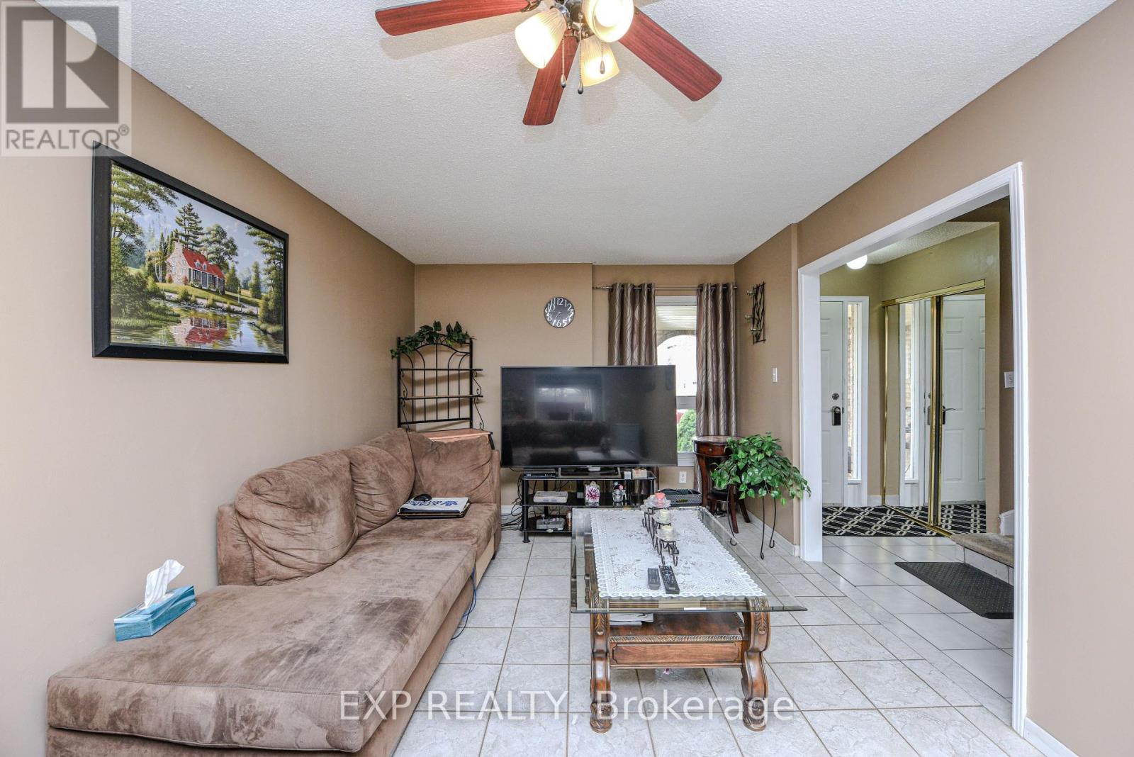 23 Sandmere Avenue, Brampton, Ontario  L6Z 4B5 - Photo 8 - W12116629