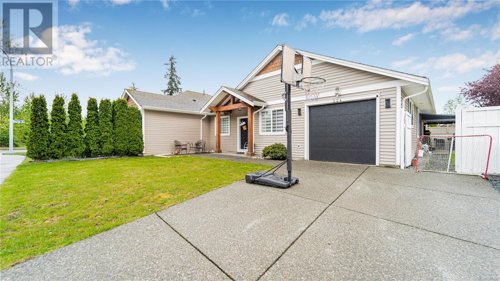 Property at 224 Silver Valley Rd image 3