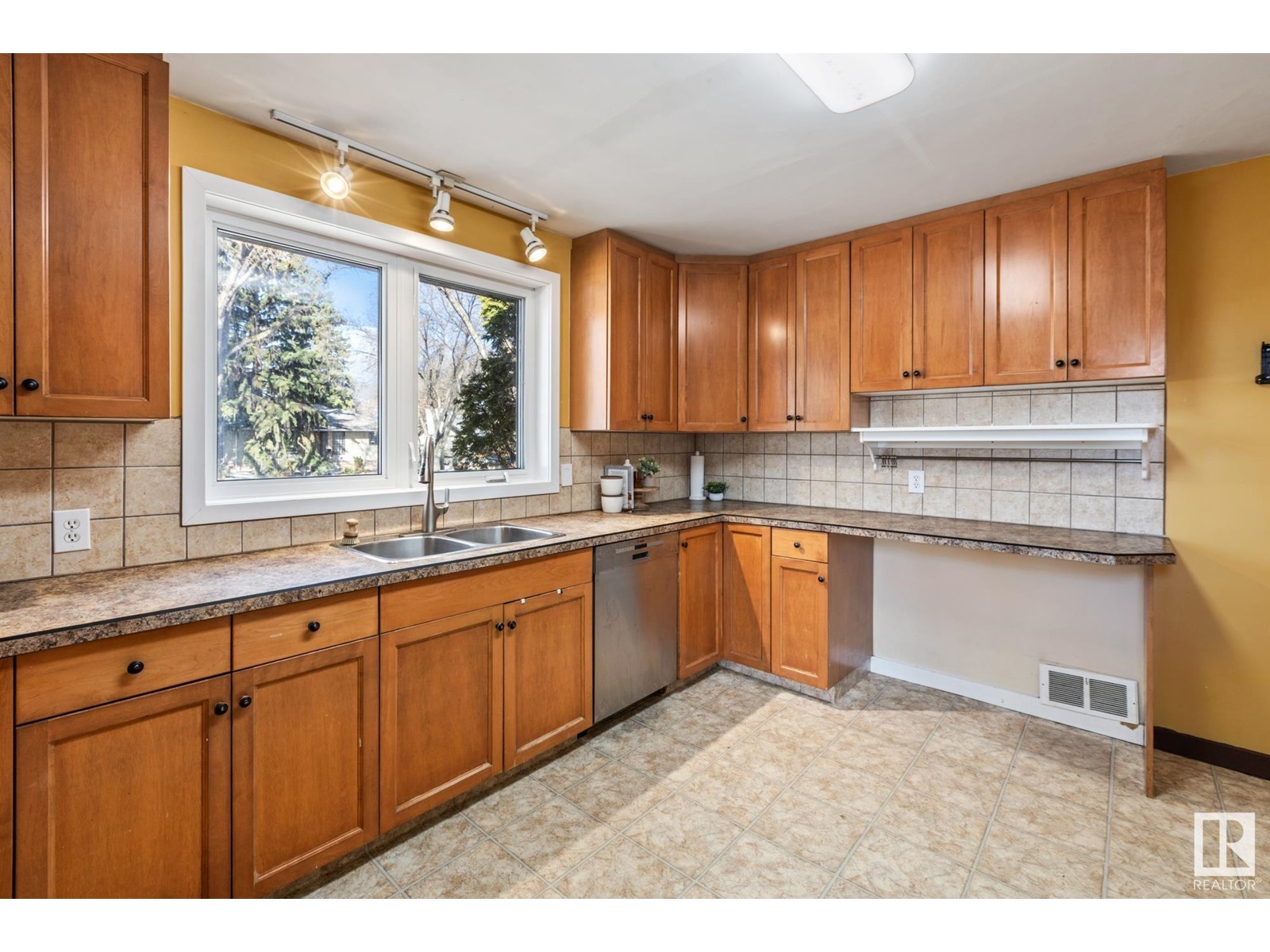 9513 81 St Nw, Edmonton, Alberta  T6C 2W4 - Photo 16 - E4431726