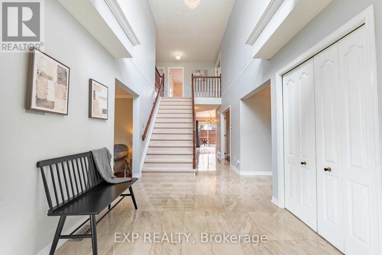 15 Mayford Avenue, Ottawa, Ontario  K2G 6A7 - Photo 4 - X12116848