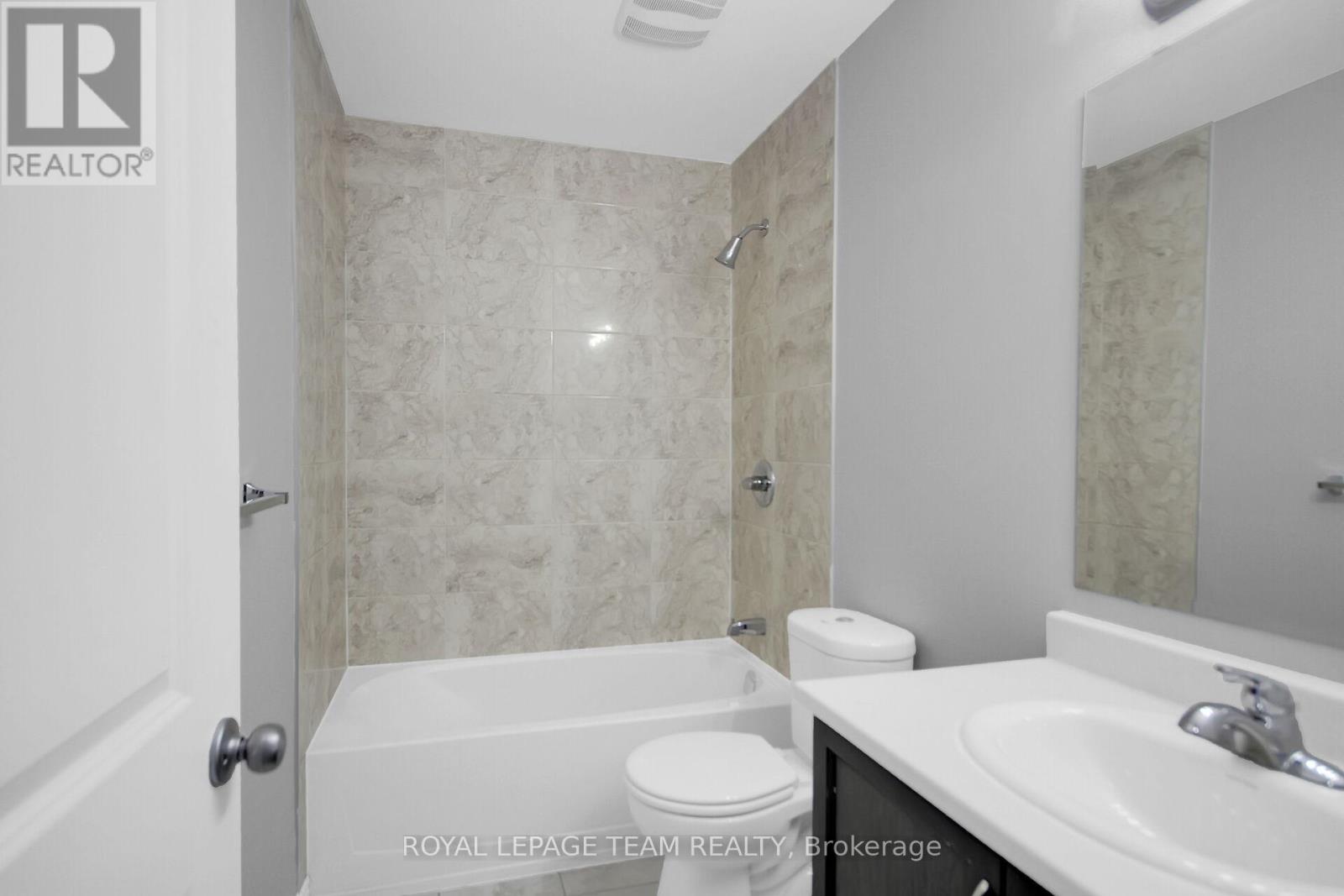 605 Lauraleaf Crescent, Ottawa, Ontario  K2J 6G7 - Photo 35 - X12116915