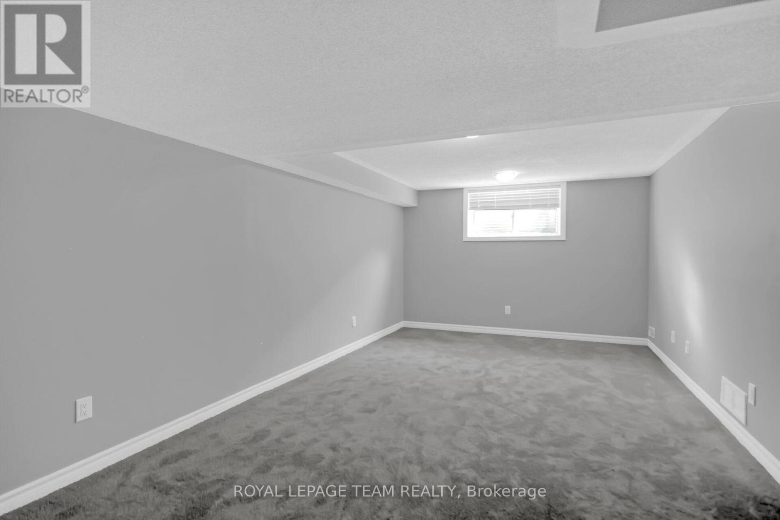 605 Lauraleaf Crescent, Ottawa, Ontario  K2J 6G7 - Photo 37 - X12116915