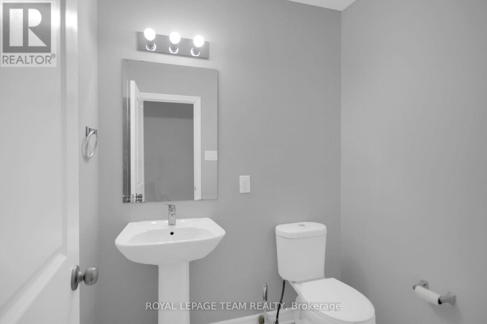 605 Lauraleaf Crescent, Ottawa, Ontario  K2J 6G7 - Photo 41 - X12116915