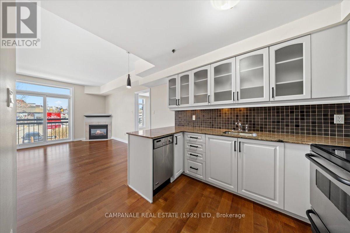 201 - 6 Grove Avenue, Ottawa, Ontario  K1S 3A6 - Photo 13 - X12116937