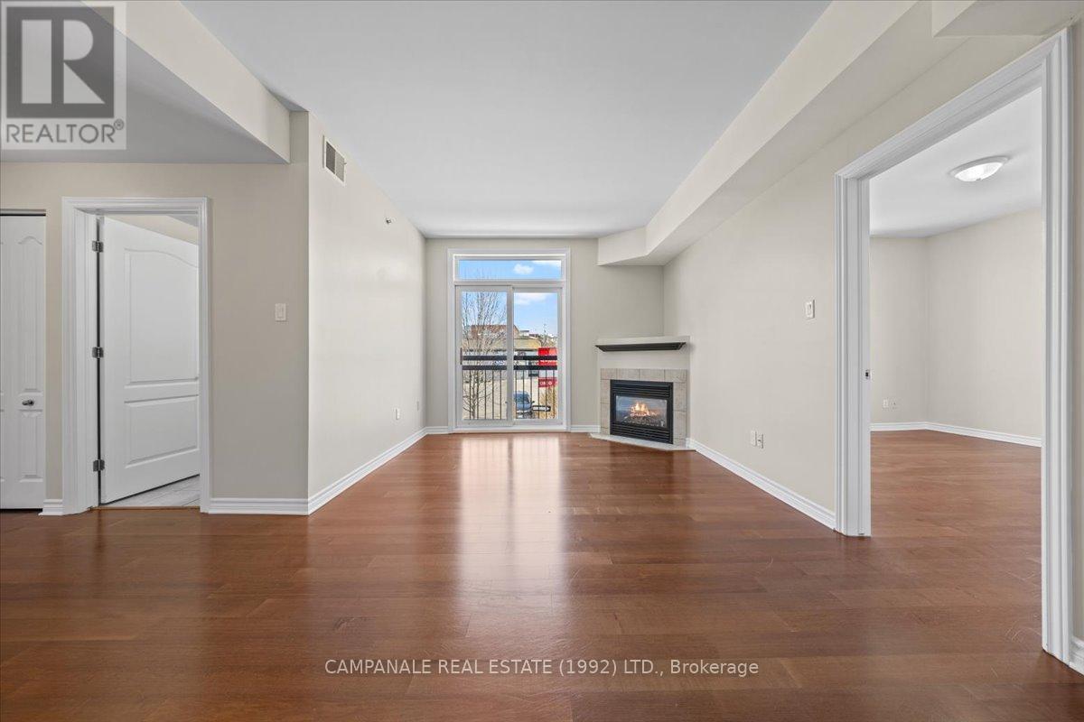 201 - 6 Grove Avenue, Ottawa, Ontario  K1S 3A6 - Photo 6 - X12116937