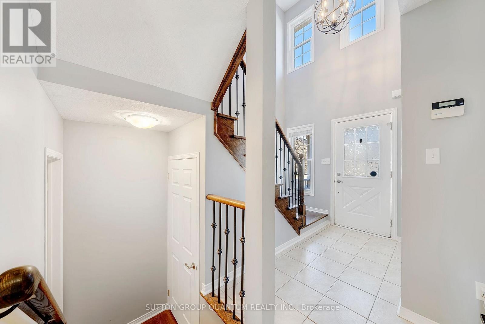 Property at 157 VOYAGER PASS image 4