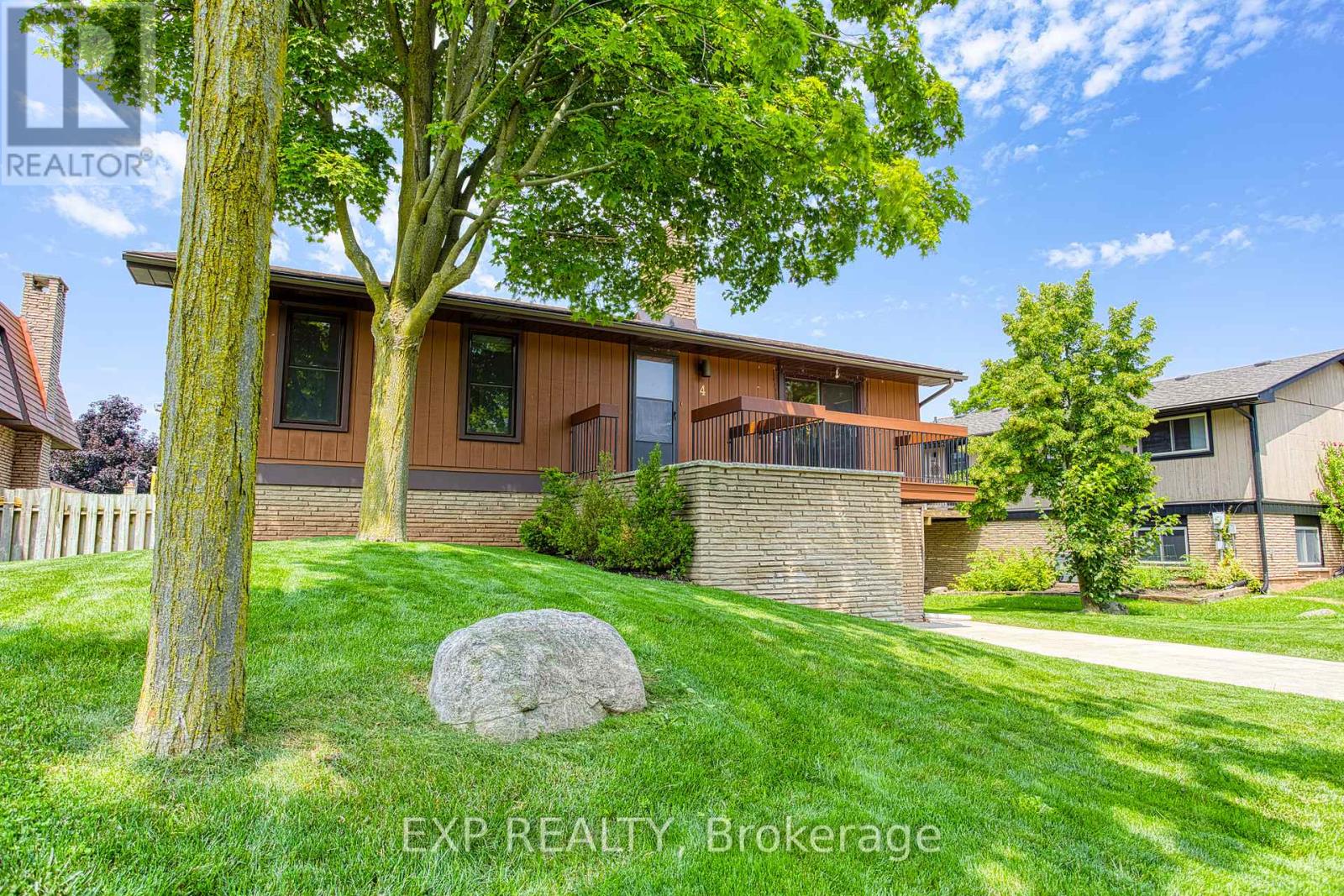Property at 4 CEDAR GLEN image 2