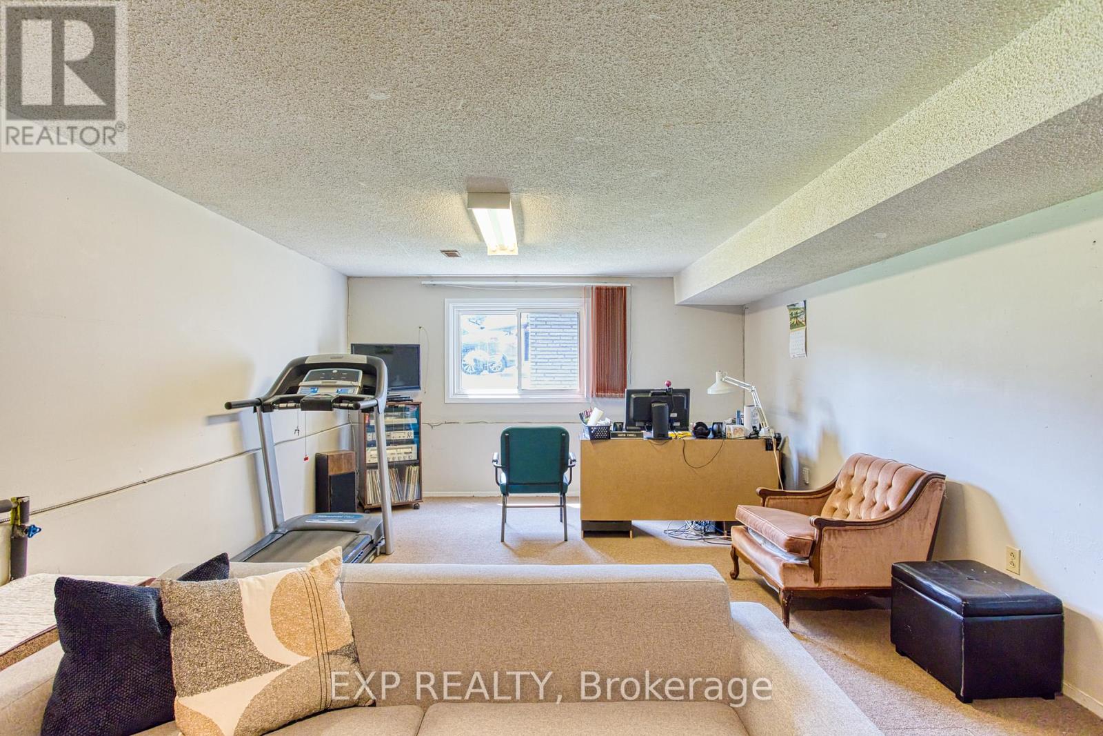 4 Cedar Glen, Grimsby, Ontario  L3M 4K2 - Photo 26 - X12116512
