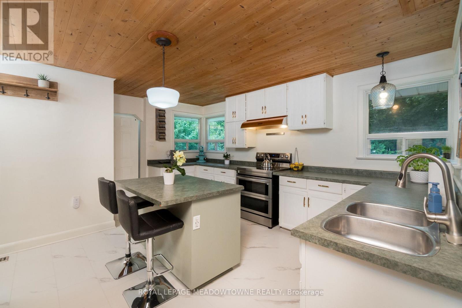 16 Carberry Street, Erin, Ontario  N0B 1T0 - Photo 14 - X12116549