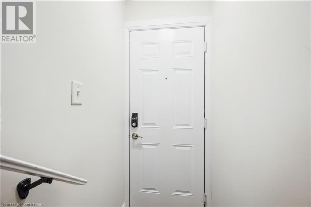 45 Cedarhill Crescent Unit# 12d, Kitchener, Ontario  N2E 0A2 - Photo 4 - 40721909